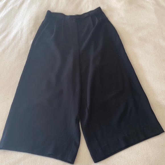 Babaton Culottes - Picture 1 of 4